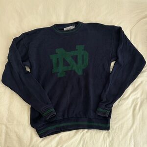Notre Dame vintage sweater ☘️